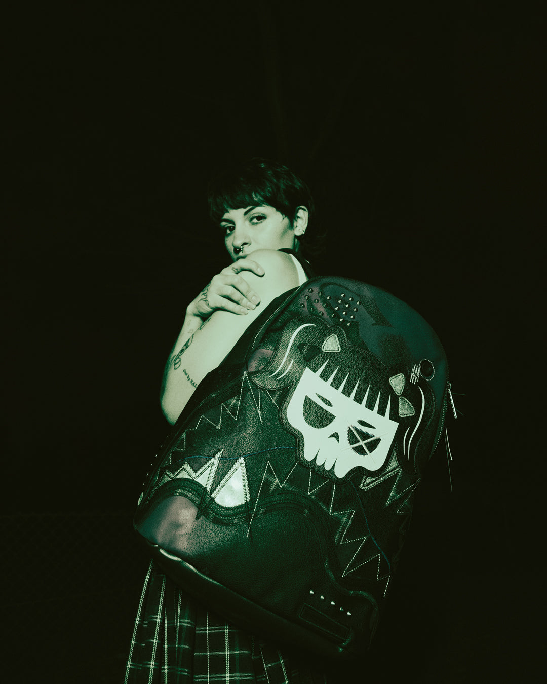 CAZZU ERRORCITO PUNK SHARK BACKPACK - Image 12