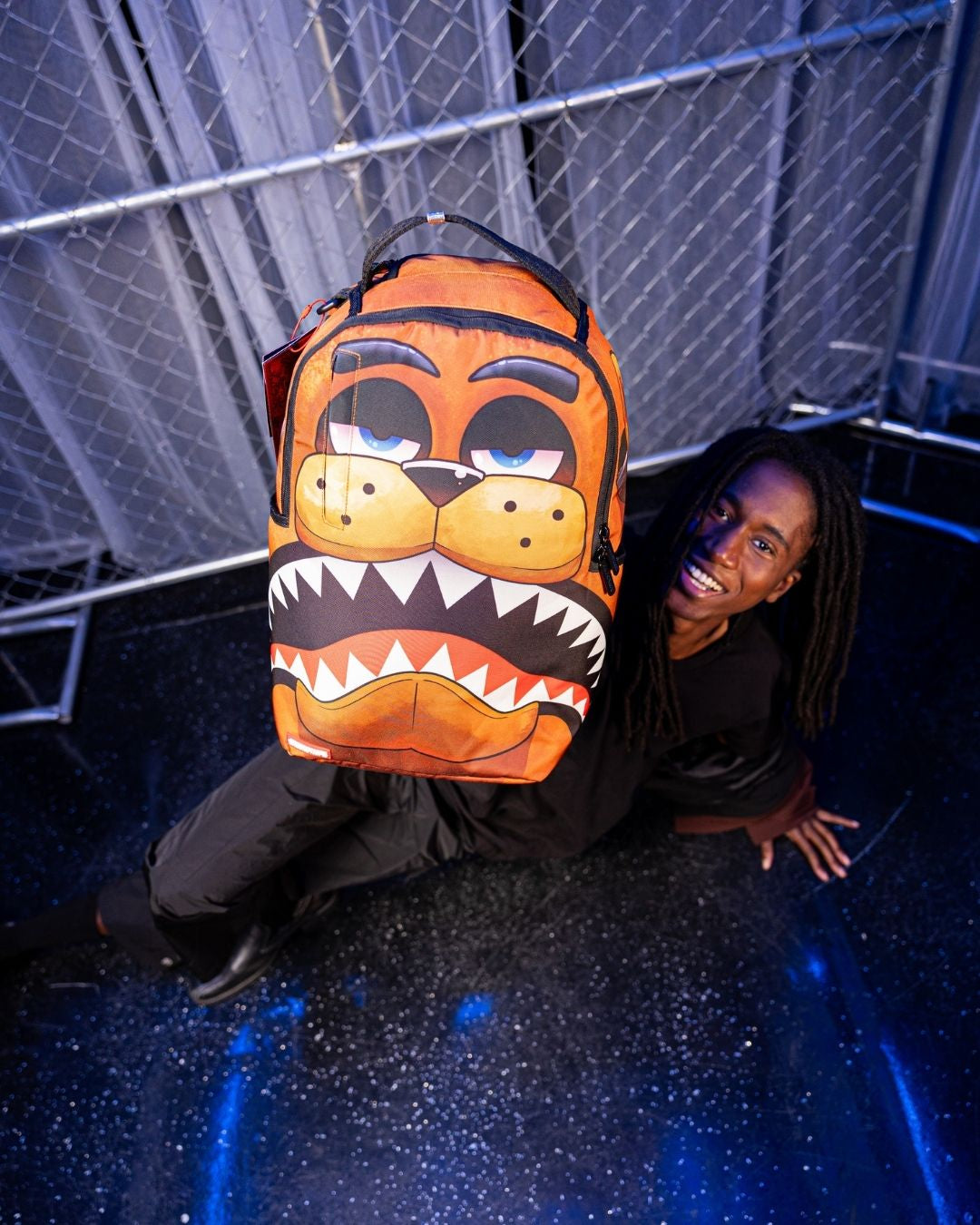 FIVE NIGHTS AT FREDDYS SHARK DLXSR BACKPACK - Image 4