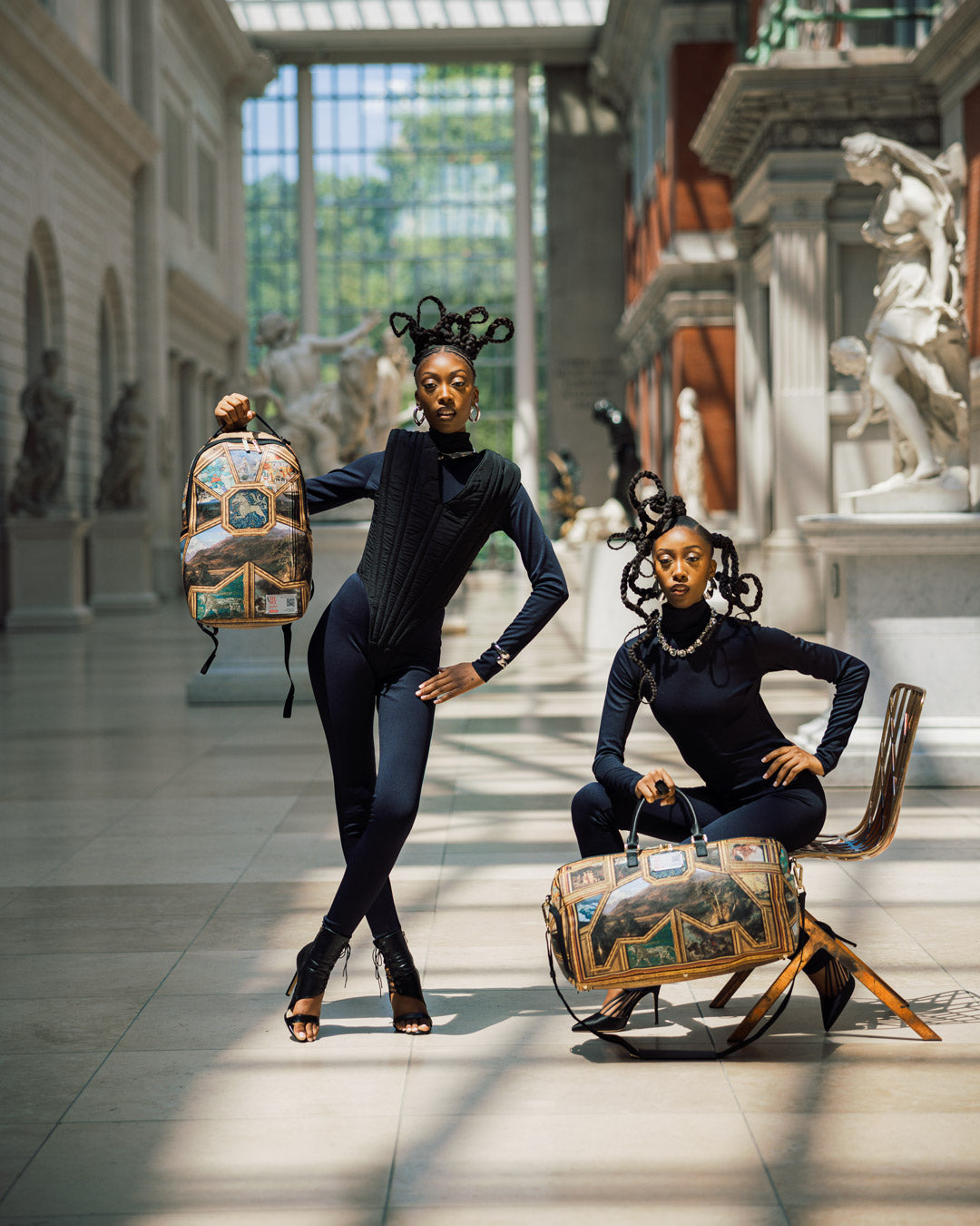 THE MET MASTERPIECES BACKPACK - Image 12