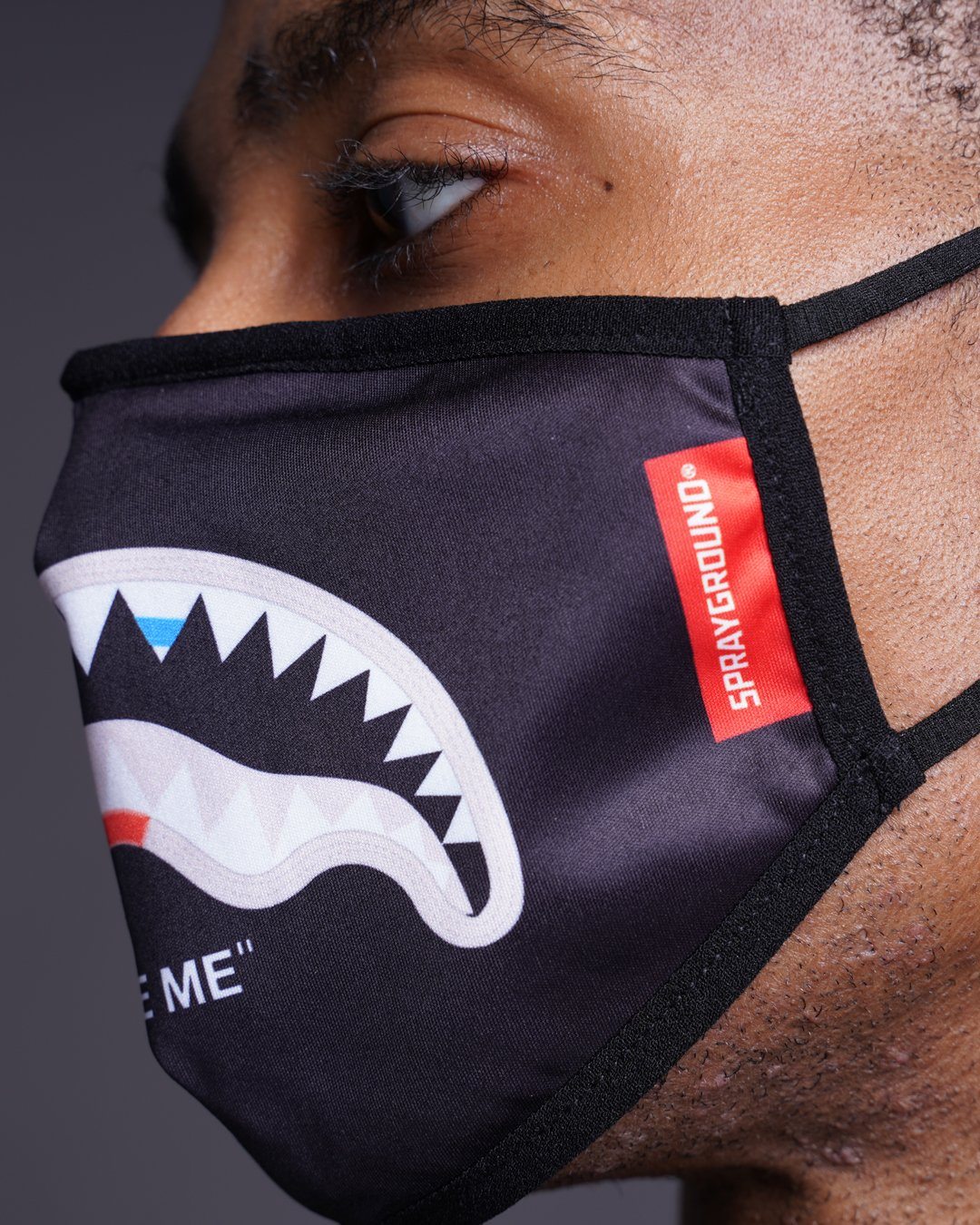 BITE ME SHARK BLK POLYESTER FACE MASK - Image 10