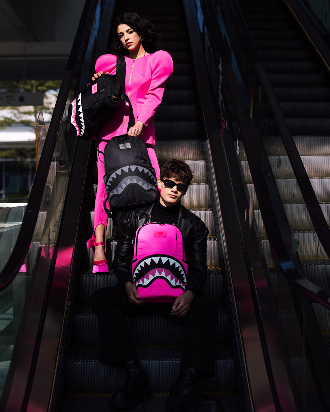 SHARK CENTRAL 20 NEON VENOM BACKPACK - Image 8