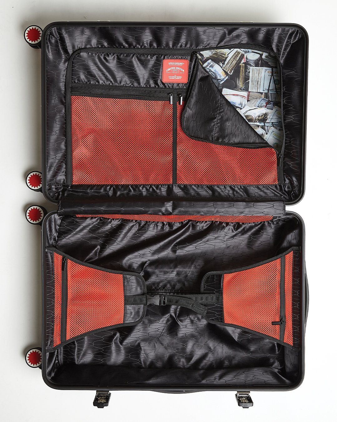 SHARKNAUTICS CAMO 295 FULL-SIZE LUGGAGE - Image 11